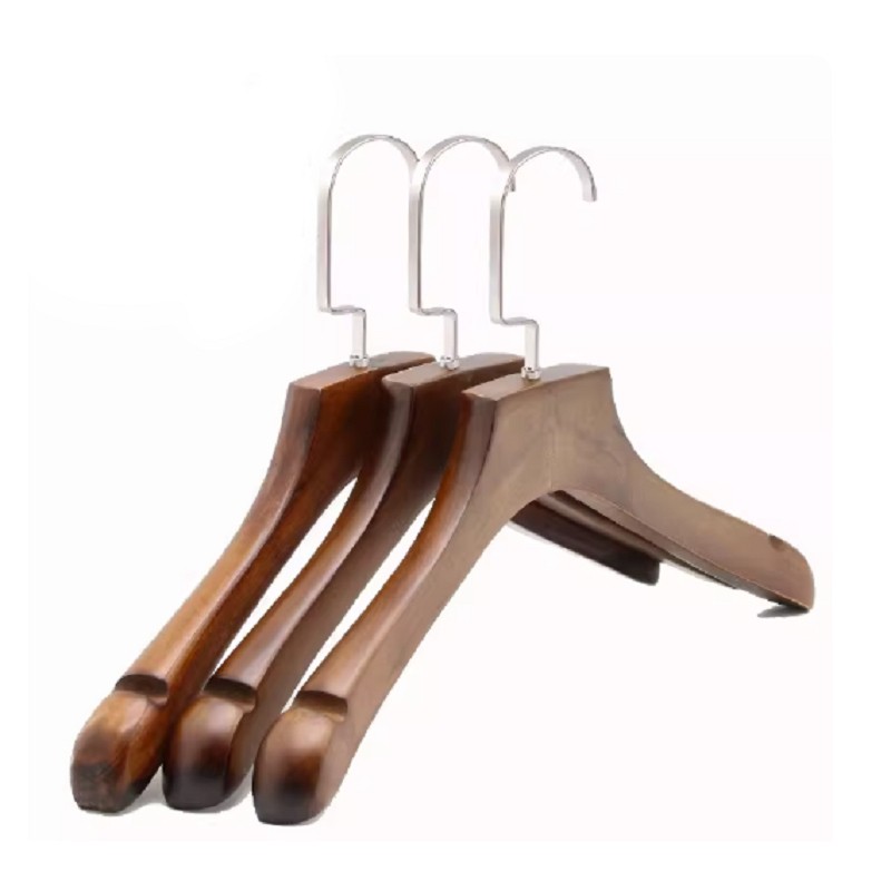 Hangers ta 'l-injam ta' kwalità